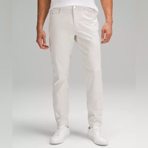 Lululemon ABC Slim-Fit 5 Pocket Pant 32x30 Warpstreme - Bone color
